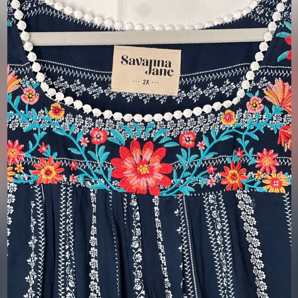 Savanna Jane Navy Rayon Top LIKE NEW 2X - Picture 2 of 6